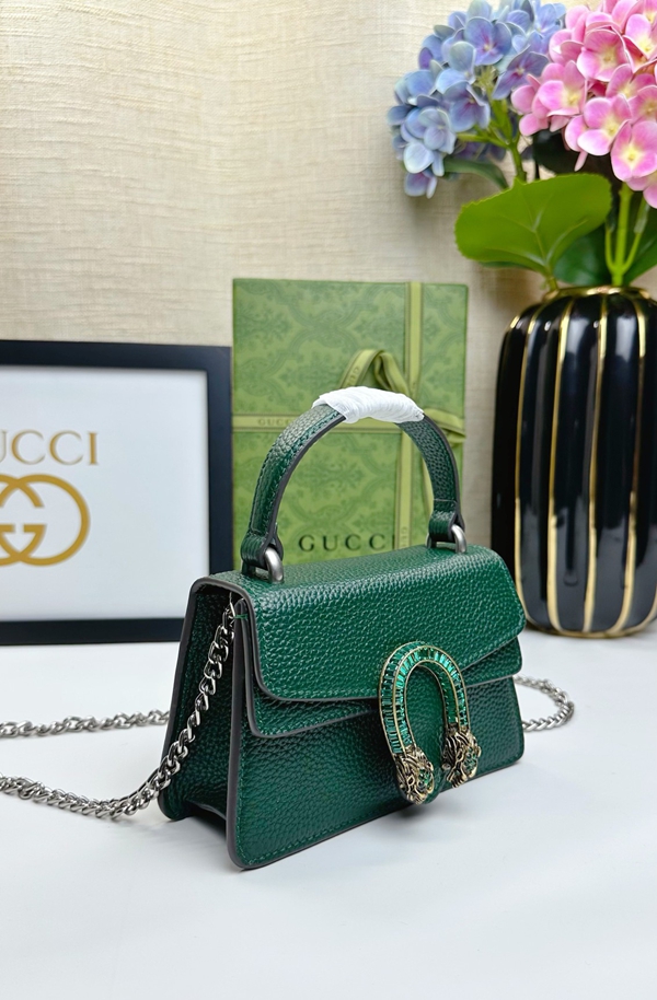 激安グッチバッグコピー背面デザイン